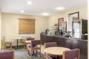 Americas Best Value 2* Fargo